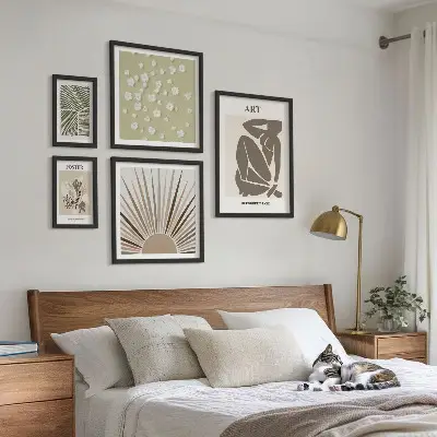 Sada obrazů do ložnice stylová abstraktní grafika rostlin