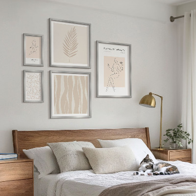 Sada obrazů do ložnice Stylová grafika žen a rostlin