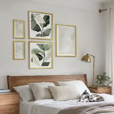 Sada obrazů do ložnice v abstraktním boho stylu s jasnými barvami