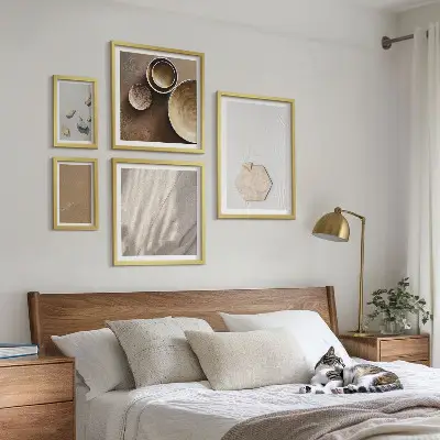 Vícedílný obraz v rámu minimalistické textury v teplých barvách