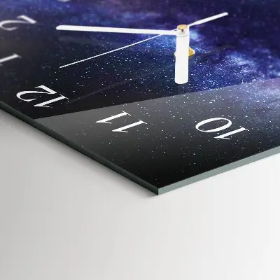 Hodiny na skle čtvercové Galaxie