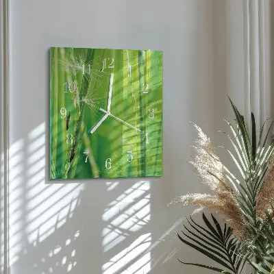 Čtvercové skleněné hodiny na zeď Tráva