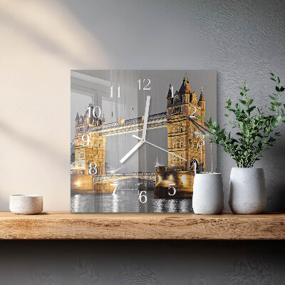 Čtvercové skleněné hodiny na zeď Tower Bridge