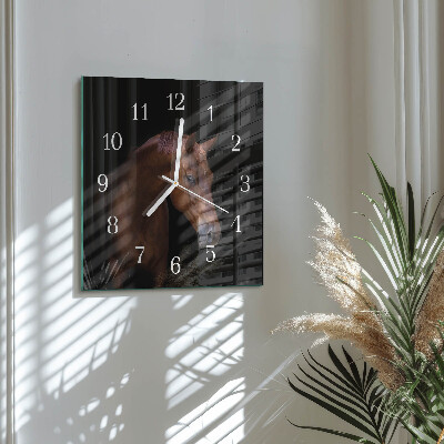 Čtvercové skleněné hodiny na zeď Kůň