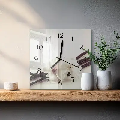 Čtvercové skleněné hodiny na zeď Vanilka