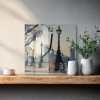 Čtvercové skleněné hodiny na stěnu Lucerny