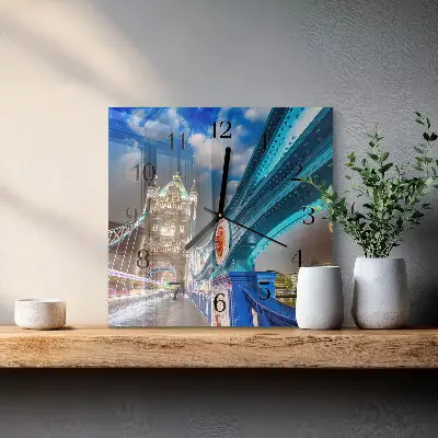Čtvercové skleněné hodiny na zeď Most