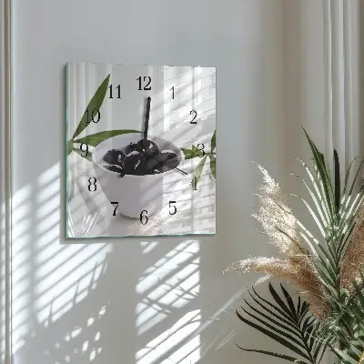 Čtvercové skleněné hodiny na zeď Olivy