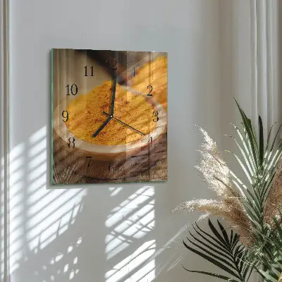 Čtvercové skleněné hodiny na zeď Kurkuma