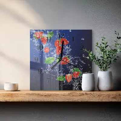 Čtvercové skleněné hodiny na zeď Jahody