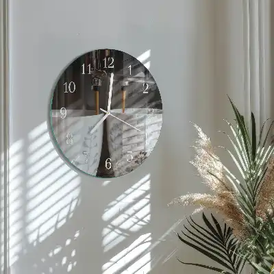 Kulaté skleněné hodiny na stěnu Kávovar