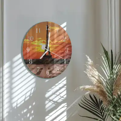 Hodiny na skle kulaté Eiffelova věž