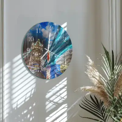 Nástěnné hodiny skleněné kulaté Most