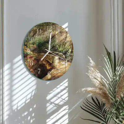 Kulaté skleněné hodiny na zeď Lesní most