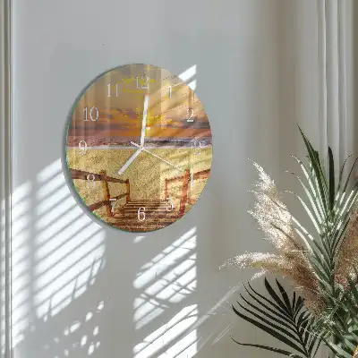 Kulaté skleněné hodiny na stěnu Most na pláži
