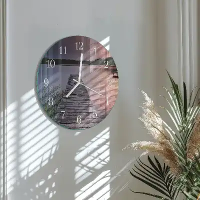 Kulaté skleněné hodiny na zeď Most