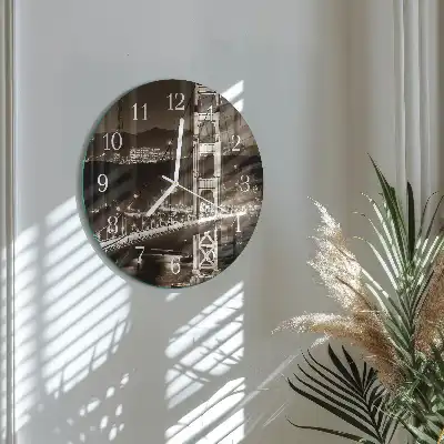 Kulaté skleněné hodiny na stěnu Most