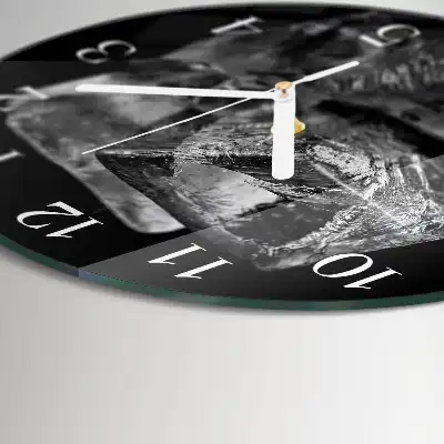 Kulaté skleněné hodiny na stěnu Kostky ledu