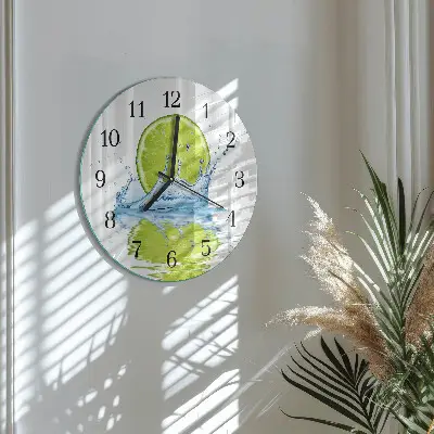 Kulaté skleněné hodiny na stěnu Voda s limetkou