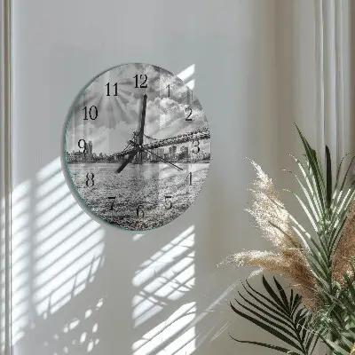 Hodiny s fotkou skleněné kulaté Most