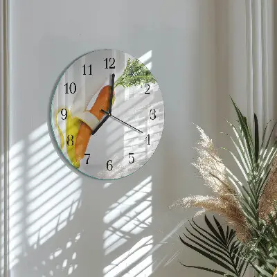 Kulaté skleněné hodiny na stěnu Mrkev a banány