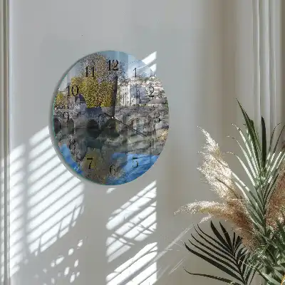 Nástěnné hodiny skleněné kulaté Most