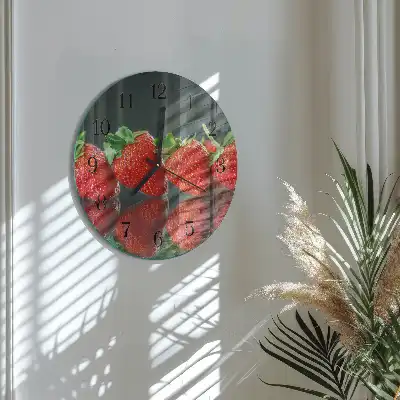 Hodiny s fotkou skleněné kulaté Jahody