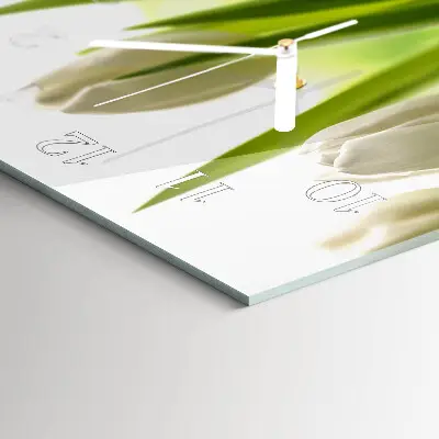 Vodorovné skleněné hodiny na zeď Bílé tulipány