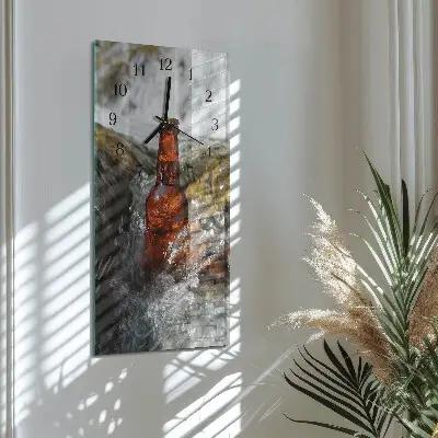 Svislé skleněné hodiny na zeď Pivo