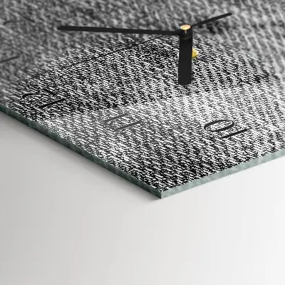 Svislé skleněné hodiny na zeď Materiál