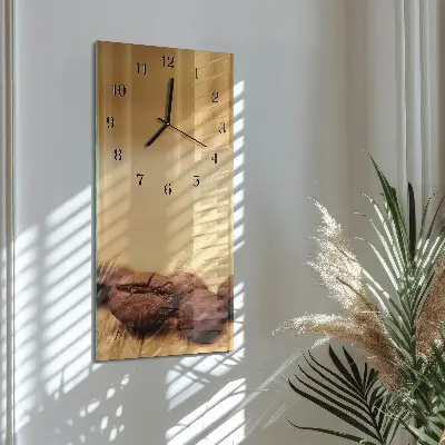 Svislé skleněné hodiny na zeď Fazole