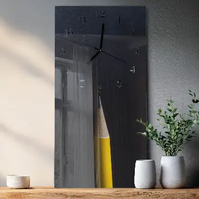 Svislé skleněné hodiny na zeď Tužka