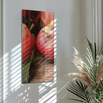 Svislé skleněné hodiny na zeď Jablko