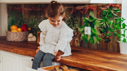 Co bude fungovat na stěně nad kuchyňskou linkou? Přehled řešení